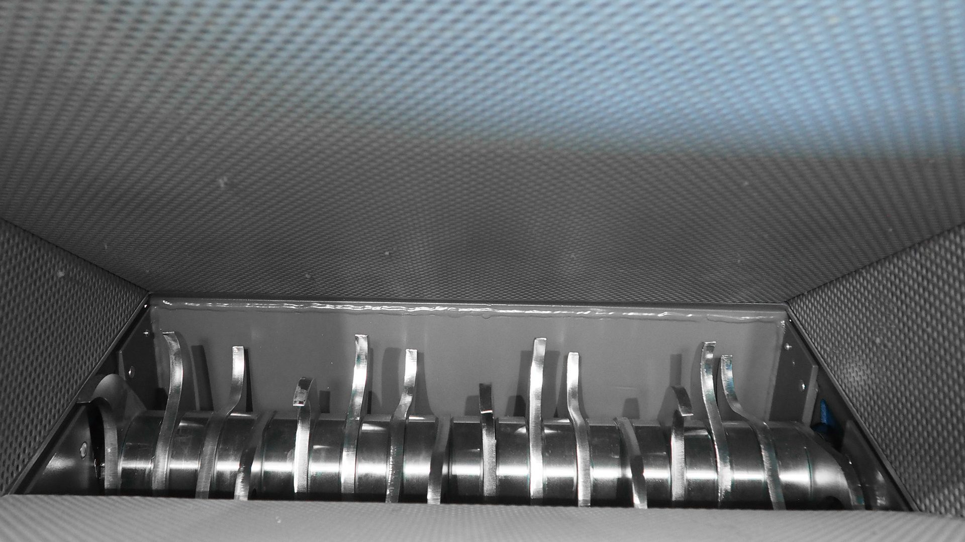 CRUSHER_eingefaerbt2